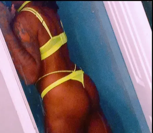 OnlyFans account  submissive21 avatar 1