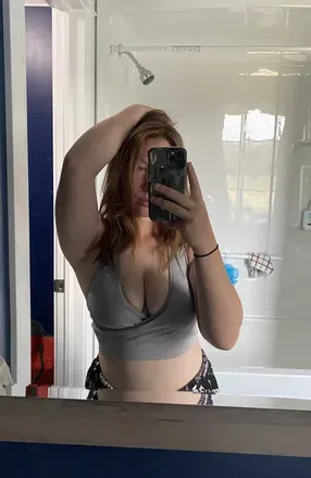 OnlyFans account  feetgirl211409 avatar 1