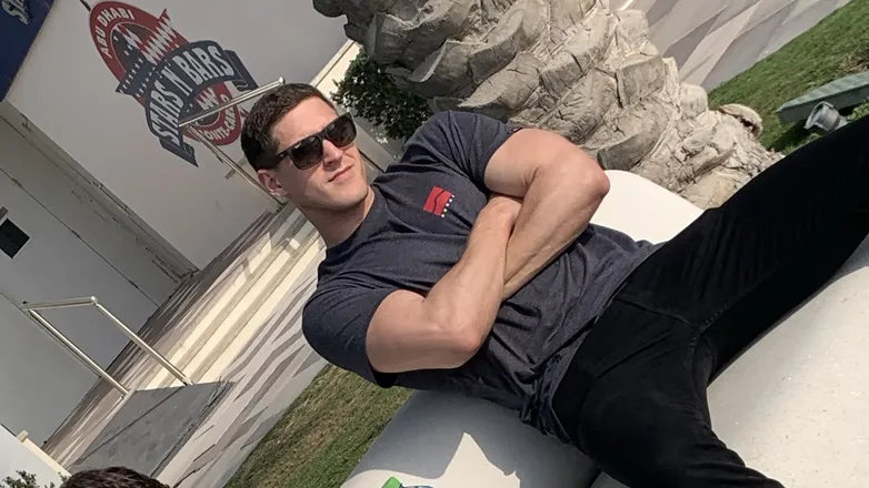 OnlyFans cuenta zakandrews header 2