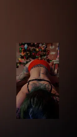 OnlyFans cuenta juicyy_peachess header 2