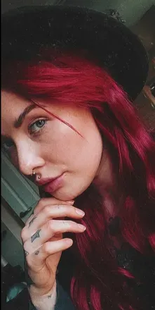 OnlyFans account  vicky-lou92 avatar 1