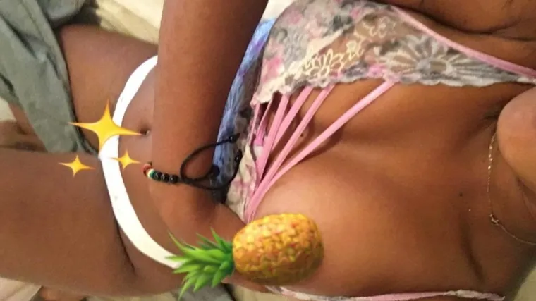 OnlyFans cuenta layeca0fficial header 2