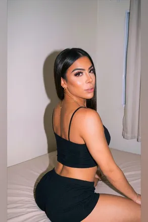 OnlyFans cuenta thevaleriavip header 2