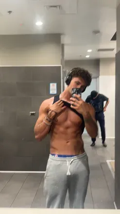OnlyFans cuenta playboyvlazah header 2