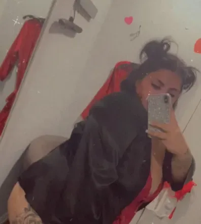 OnlyFans cuenta naomi_monae header 2