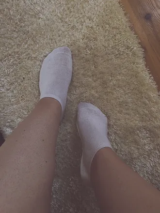 OnlyFans cuenta feetforsalefelicia header 2
