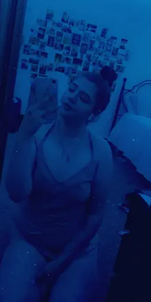 OnlyFans cuenta selena_hurd18 header 2