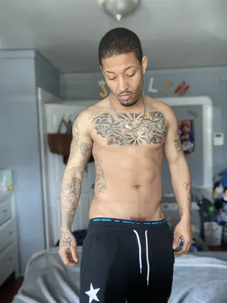 OnlyFans cuenta whoisthatguy413 avatar 1