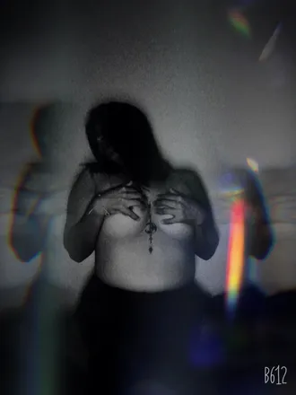 OnlyFans cuenta cherii92 header 2