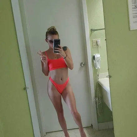 OnlyFans cuenta prettynikki.hh header 2