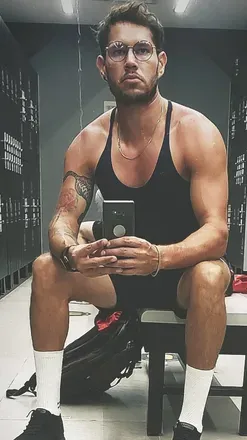 OnlyFans account  julianlabe10 avatar 1