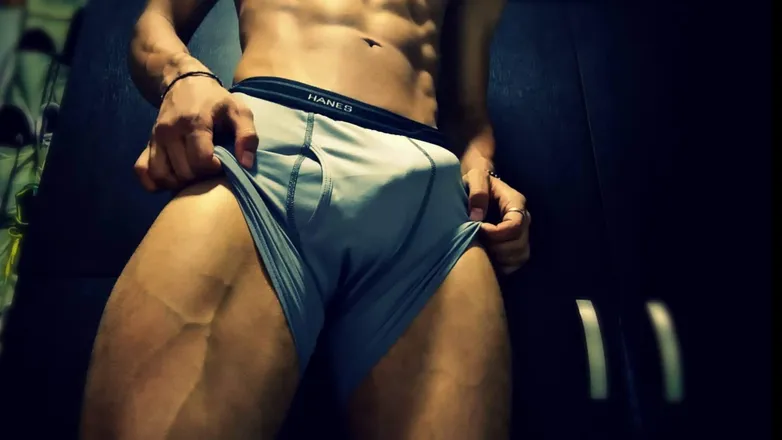 OnlyFans cuenta youngmedallo header 2
