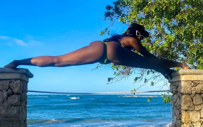 OnlyFans cuenta caribbeangeisha header 2