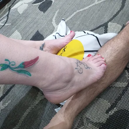 OnlyFans account  footprof header 2
