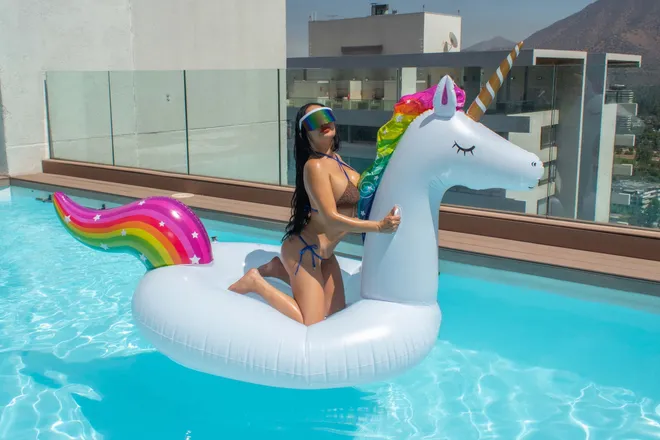 OnlyFans cuenta lauradeeppfree header 2