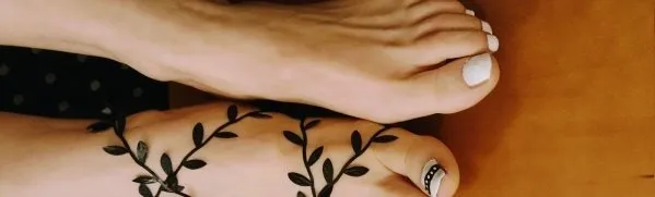 OnlyFans account  prettyfeetartvilla header 2