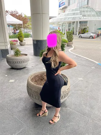 OnlyFans cuenta karolinahotwife header 2