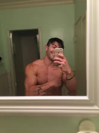 OnlyFans account  waveking avatar 1