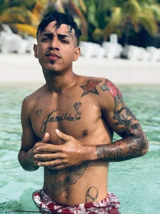 OnlyFans cuenta juancar42909010 header 2