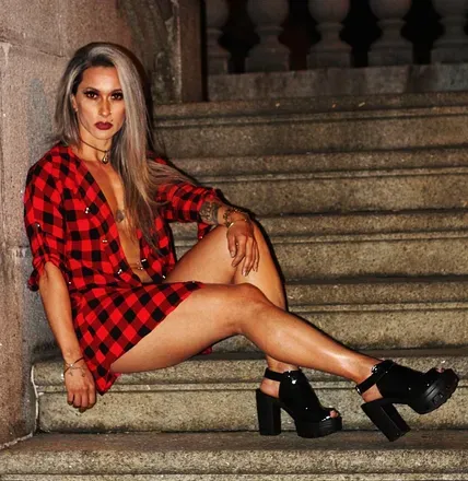 OnlyFans cuenta anailil header 2