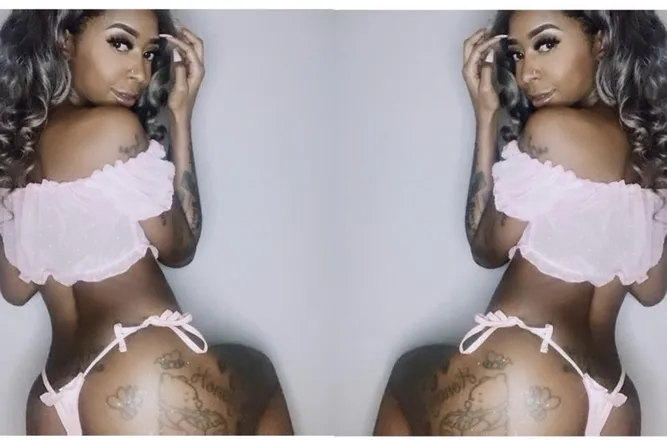 OnlyFans cuenta honeeyyayoxx header 2