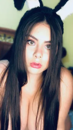 OnlyFans cuenta leslieteshi22 header 2