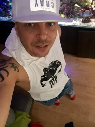 OnlyFans account  niceboy2500 avatar 1