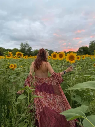 OnlyFans cuenta happyhippie420 header 2