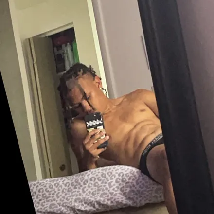 OnlyFans cuenta itsjustinb header 2