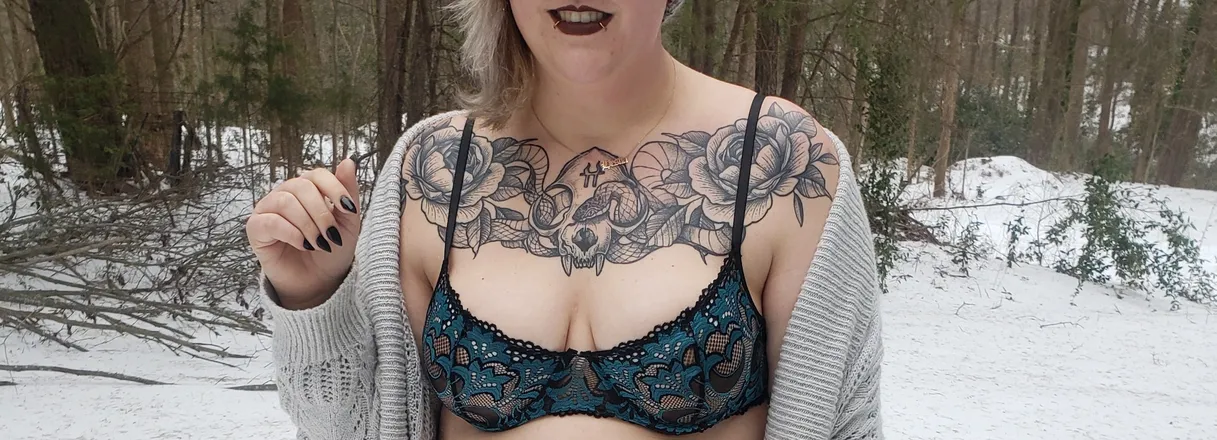 OnlyFans account  isbjorn_girl header 2