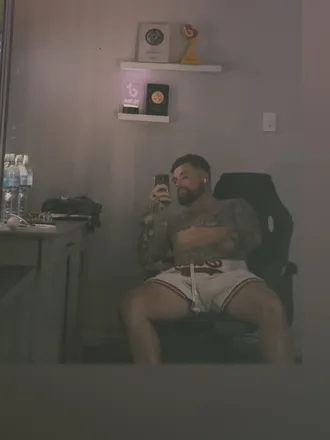 OnlyFans cuenta dadddylynchh header 2