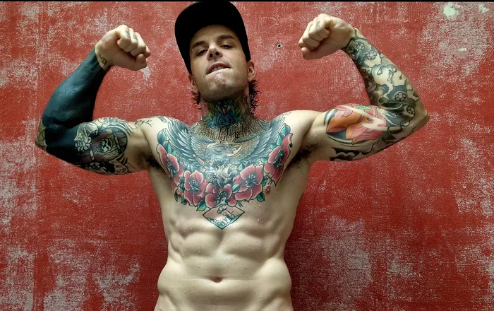 OnlyFans cuenta tattooboyxxx header 2