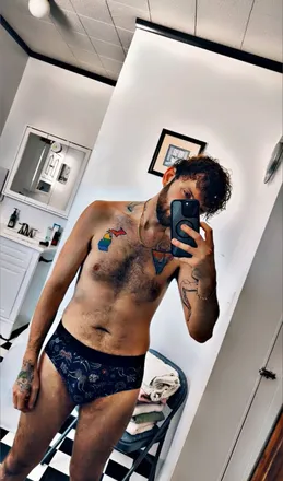 OnlyFans cuenta yessirbottom header 2