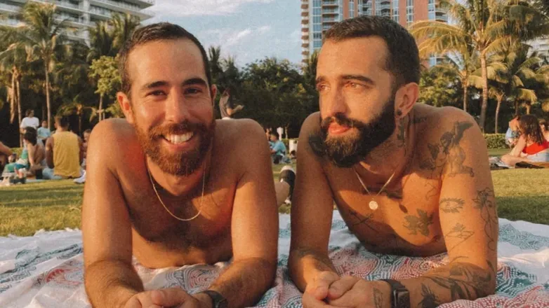 OnlyFans cuenta lovers_twins avatar 1