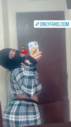 OnlyFans account  honeyy.monniii avatar 1