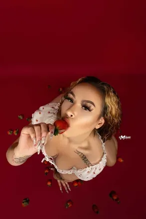 OnlyFans account  lioness_thagawdess header 2