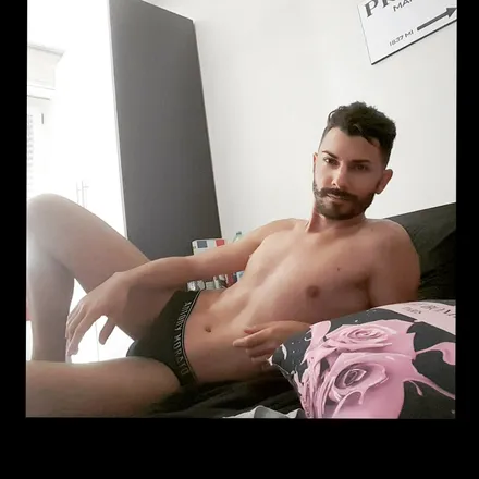 OnlyFans cuenta realcrisof header 2