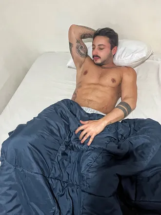 OnlyFans cuenta henrique20 header 2