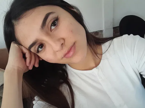 OnlyFans cuenta yourbabecamila avatar 1