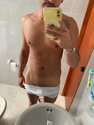 OnlyFans cuenta santiago_florez header 2