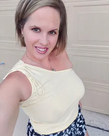 OnlyFans cuenta elizabeth_fineapple2.0 avatar 1