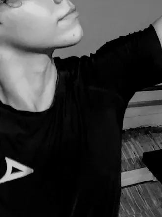 OnlyFans cuenta shyguy177 header 2