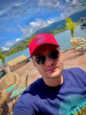 OnlyFans cuenta georgegiardanelli header 2