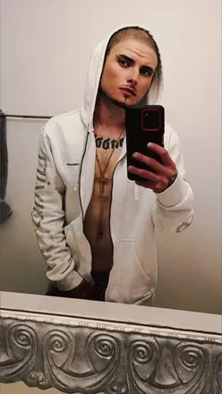OnlyFans cuenta daddydraco69 avatar 1