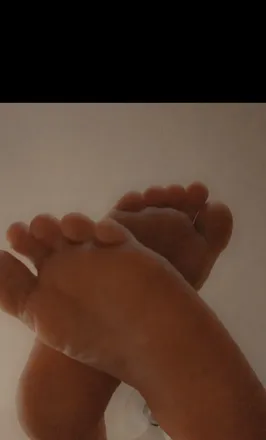 OnlyFans cuenta footmistress69 header 2