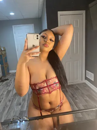 OnlyFans cuenta ivyssroyalpleasure avatar 1