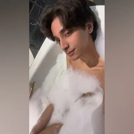 OnlyFans cuenta aahil_ibrani header 2