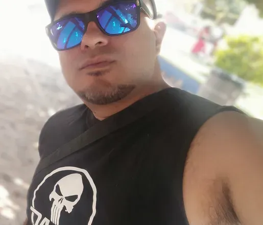 OnlyFans account  zakyom avatar 1