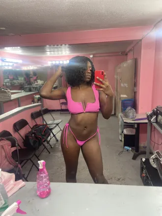 OnlyFans cuenta cocobunnixx header 2