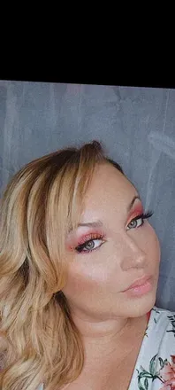 OnlyFans account  ember0410 avatar 1